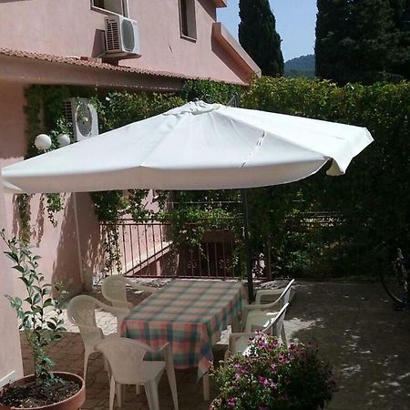 Albergo Villa Nobile Chiaramonte Gulfi Bagian luar foto