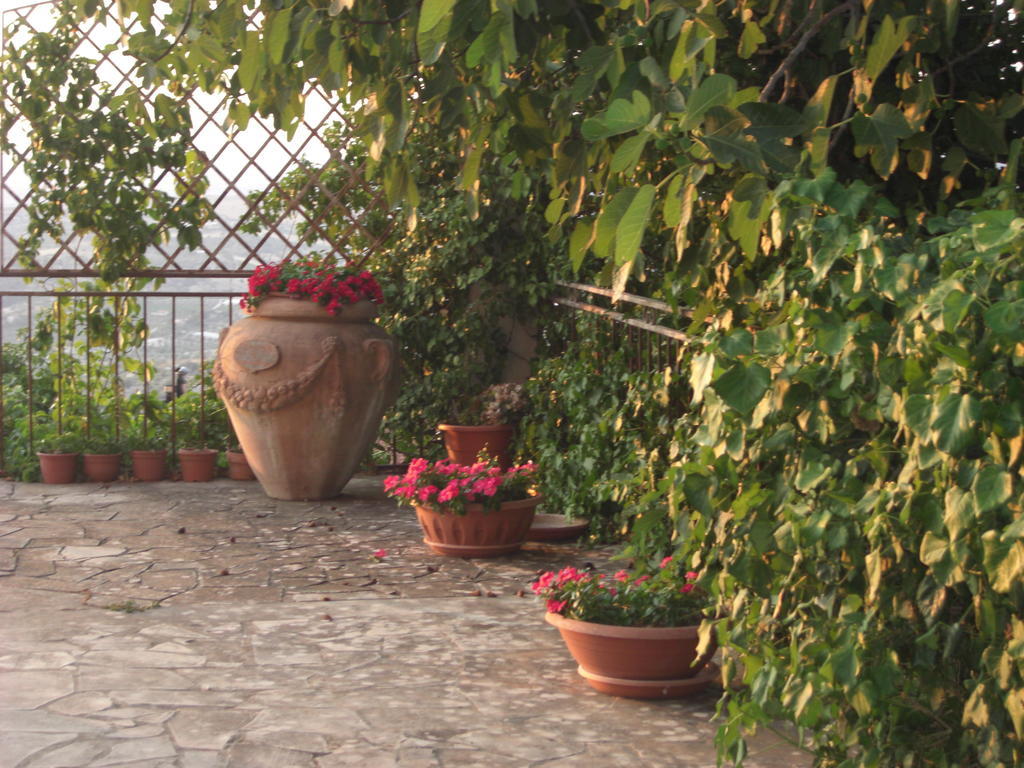 Albergo Villa Nobile Chiaramonte Gulfi Bagian luar foto