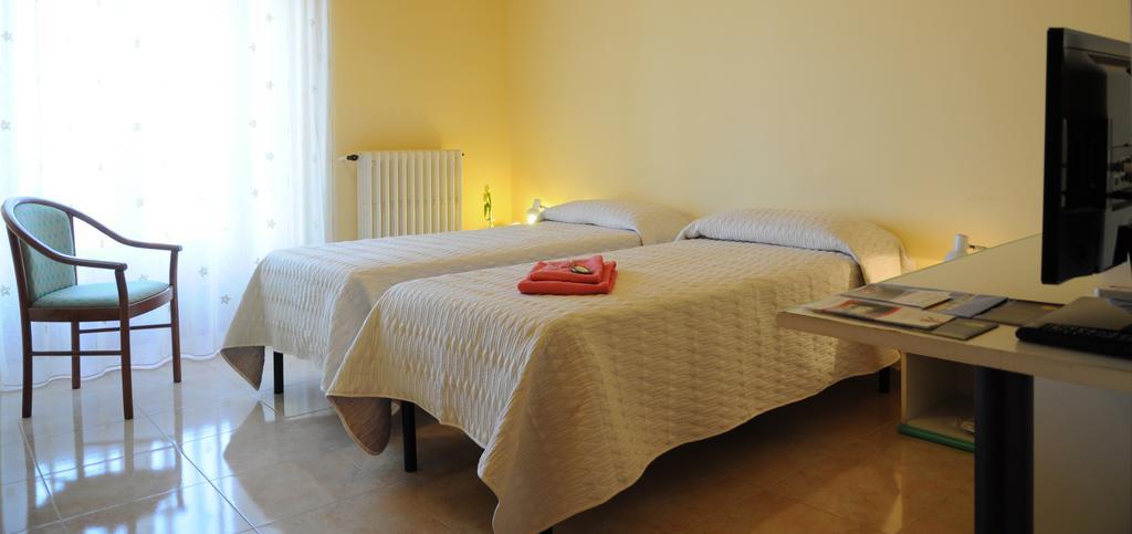 Albergo Villa Nobile Chiaramonte Gulfi Bagian luar foto