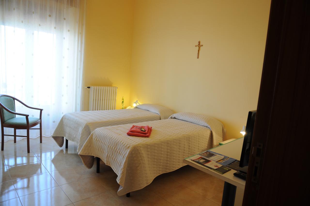 Albergo Villa Nobile Chiaramonte Gulfi Bagian luar foto